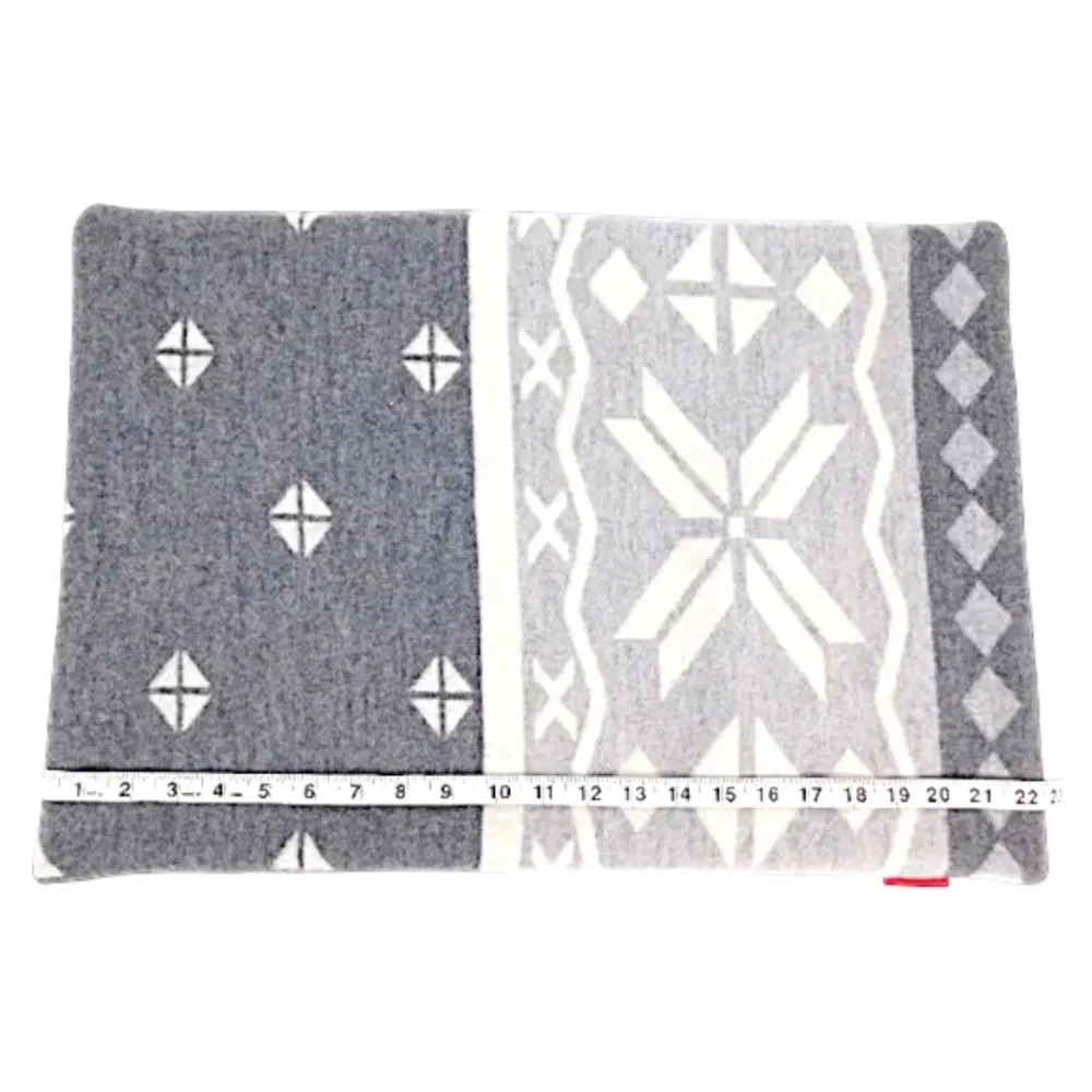 🩶‎ Giesswein Wool Cushion Cover Gray White Nordic Pattern 15x23